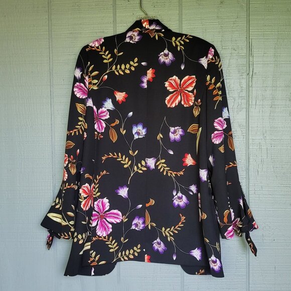 Express Floral Print Open Front Boyfriend Blazer. Size SP - Picture 3 of 9